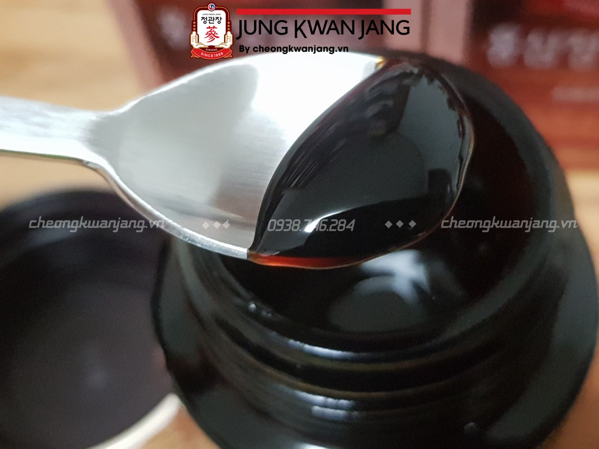 Sản phẩm hồng sâm Jung Kwan Jang 200g dạng cao cô đặc
