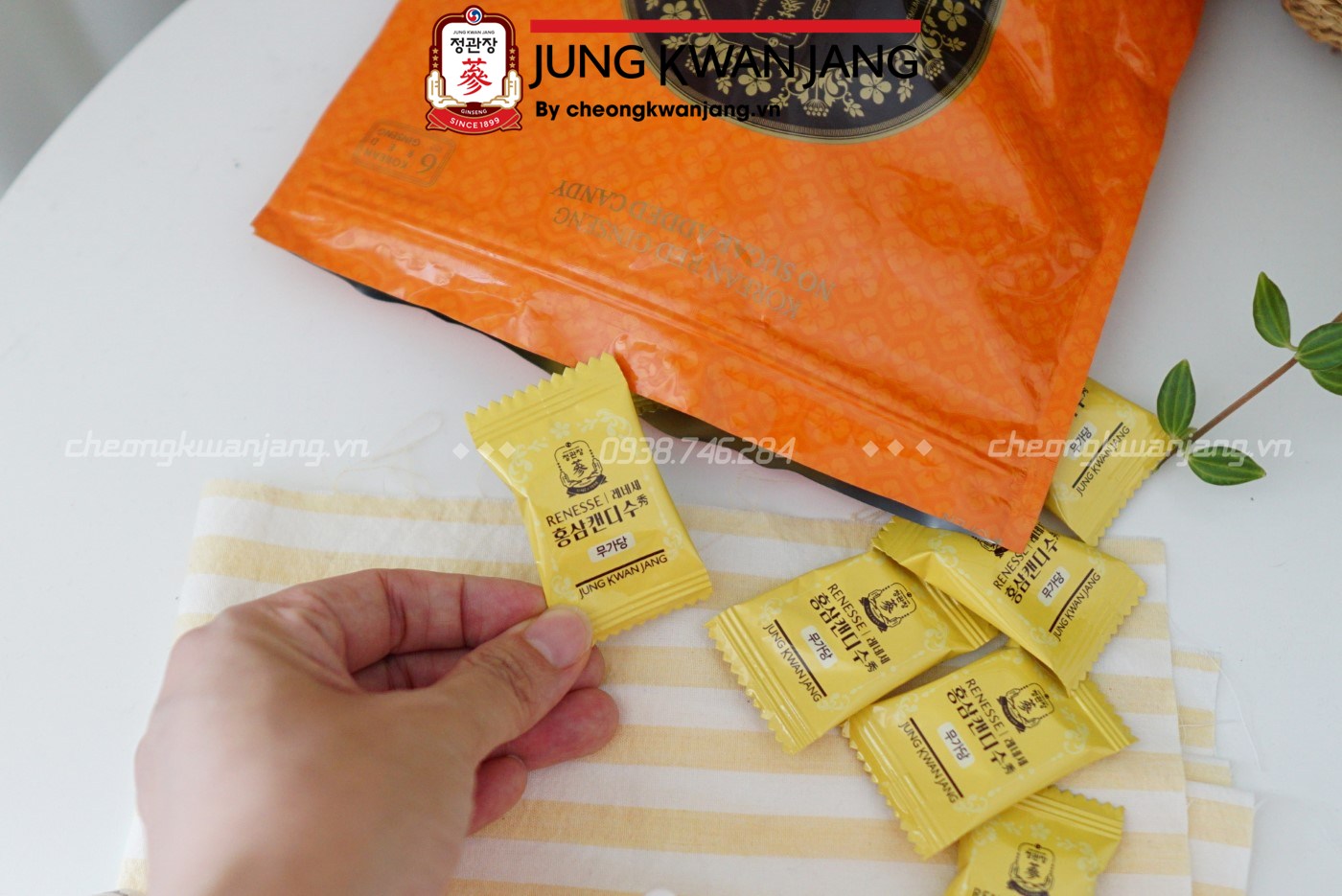 Kẹo Hồng Sâm Jung Kwan Jang 240g phù hợp người ăn kiêng