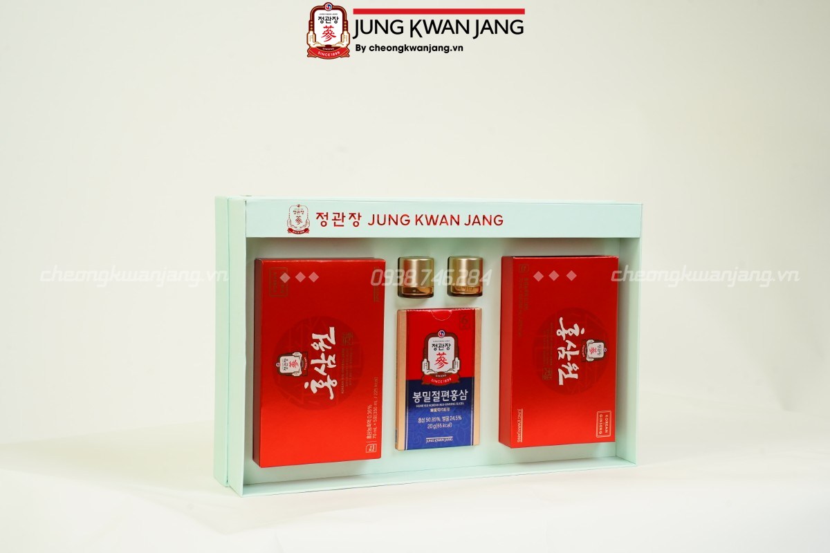 Hồng Sâm lát tẩm mật ong Jung Kwan Jang trong set Thuận Phong Vạn Lý