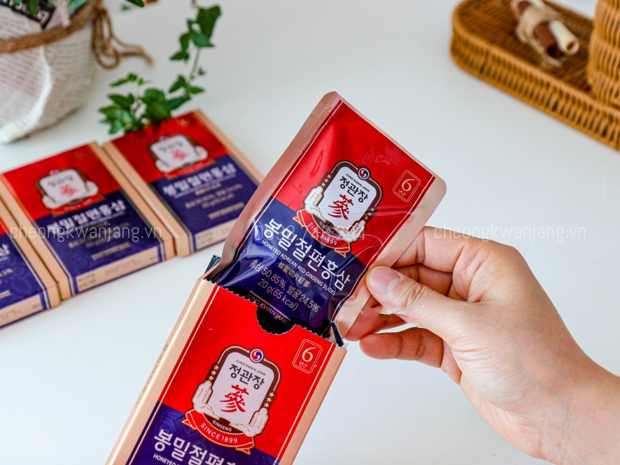 Hồng sâm lát tẩm mật ong Jung Kwan Jang 20g x 12 gói - 정관장 봉밀절편홍삼 20g x 12포 | Cheong Kwan Jang | Cheongkwanjang.vn